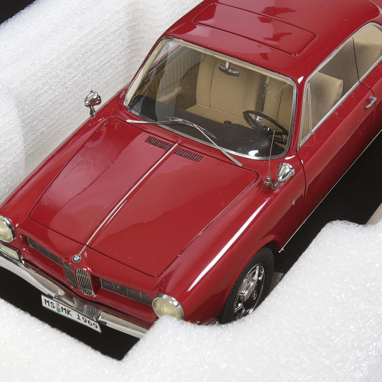 MODEL CAR, metal/resin, BMW 3200CS Bertone Coupe, NEO, scale 1:18