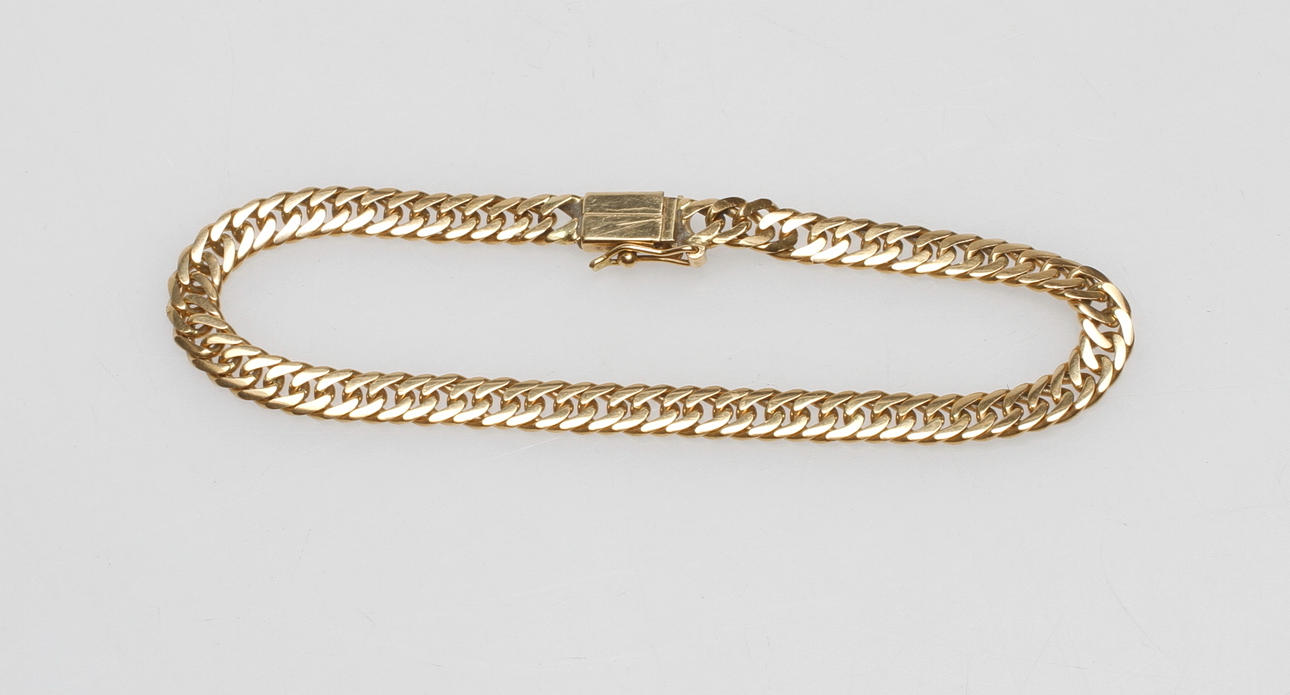 ARMBAND, 18k guld, vikt ca 17 gr.