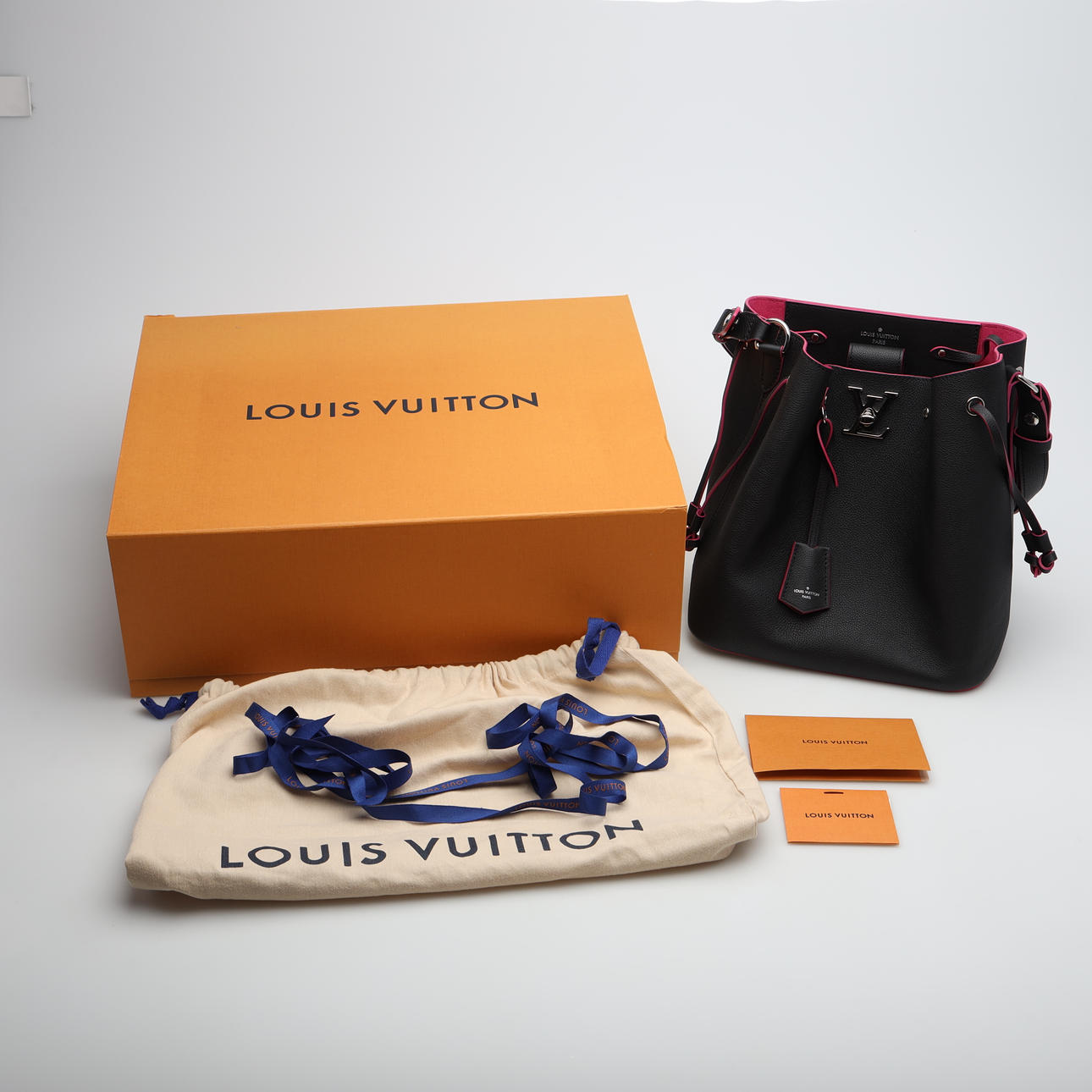 HANDBAG, ”Lockme Bucket Noir”, Louis Vuitton.