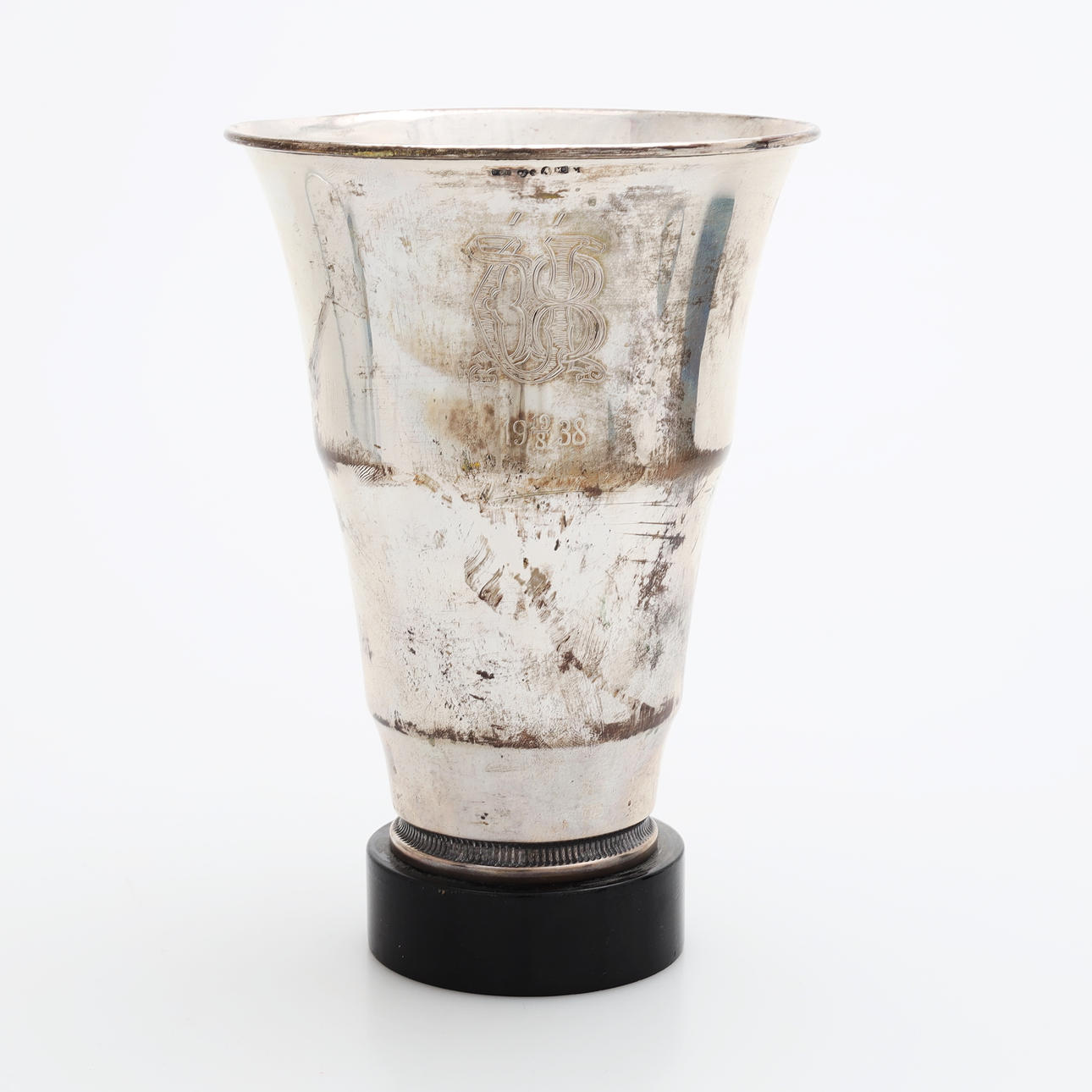 BEAKER, silver, 1938, weight 195 gram.