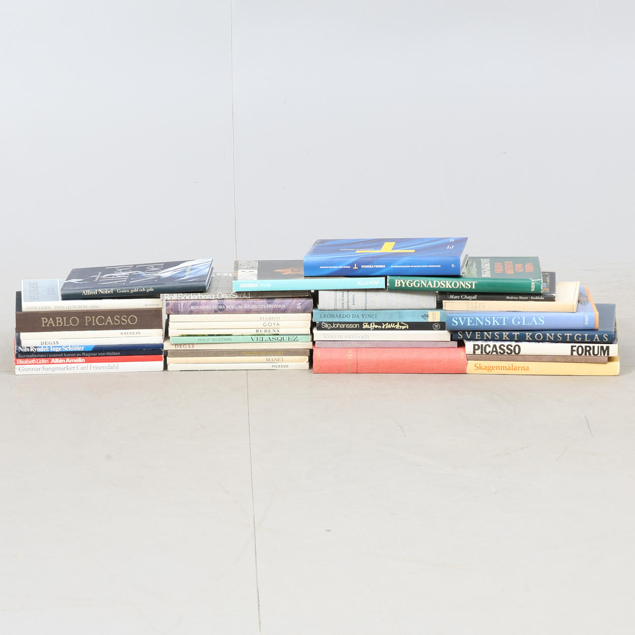Bøger, faktabøger om kunstnere.
