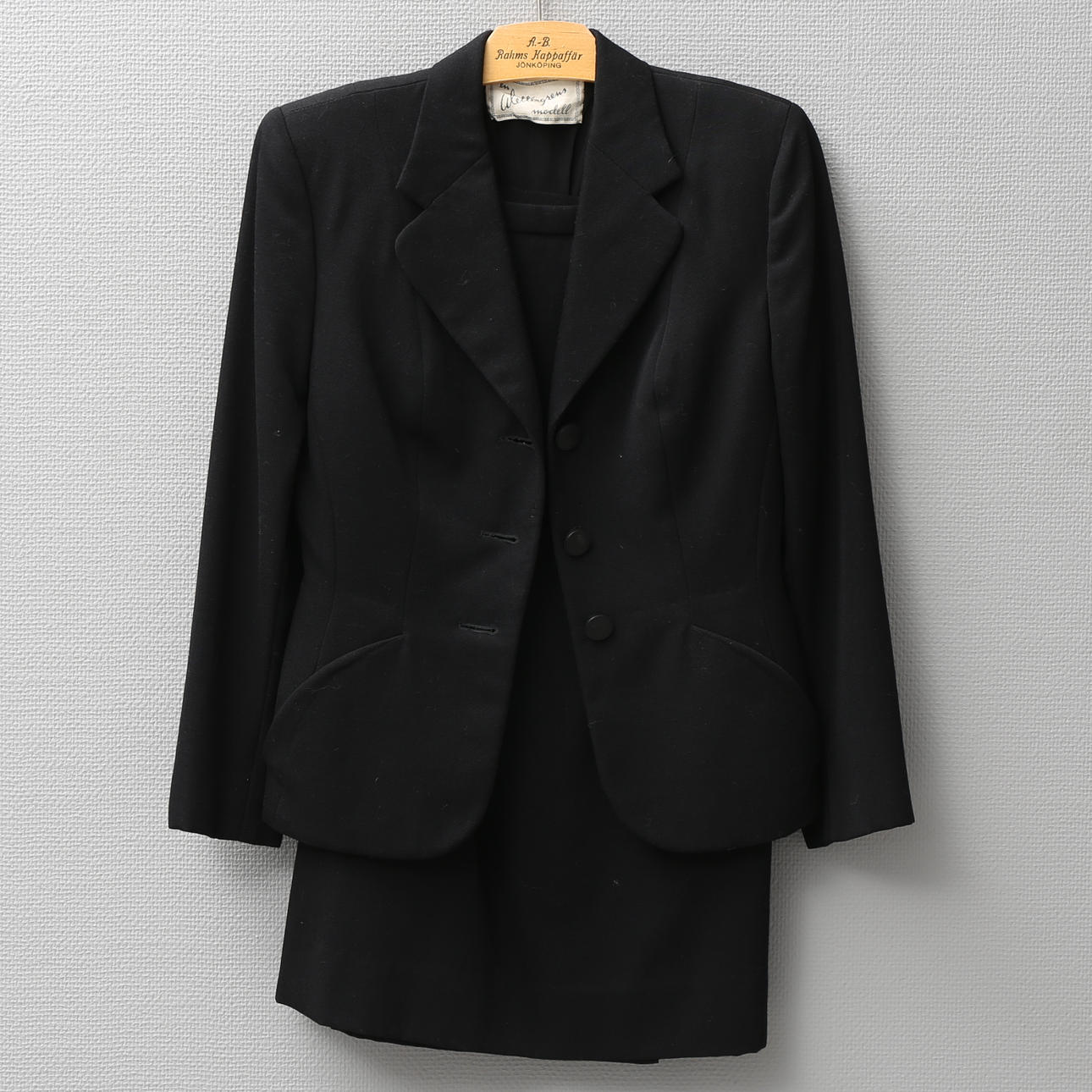 DRÄKT, 2-delad, Jennie Bengtson & Co Jönköping, Wettergrens, 1950-tals.