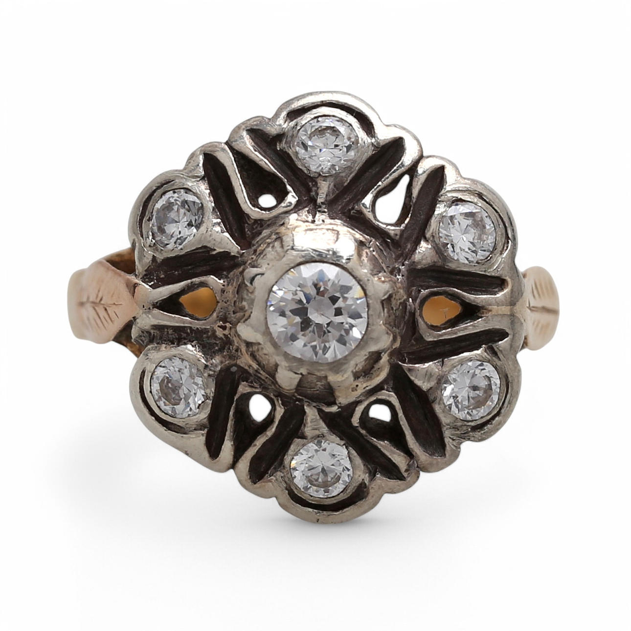 Strassring i historisk stil.