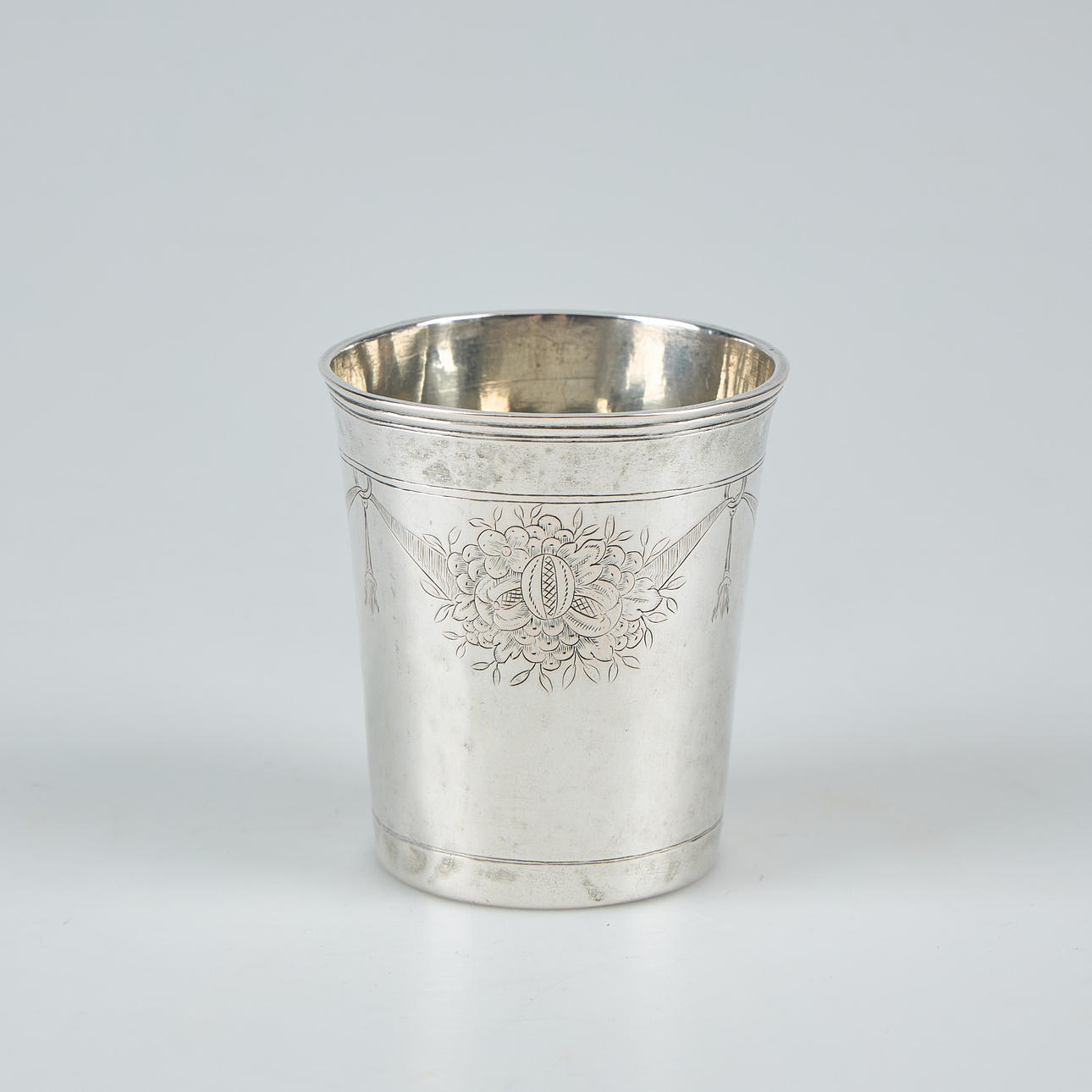 Ein silberner Becher, Moskau, 18. Jahrhundert.