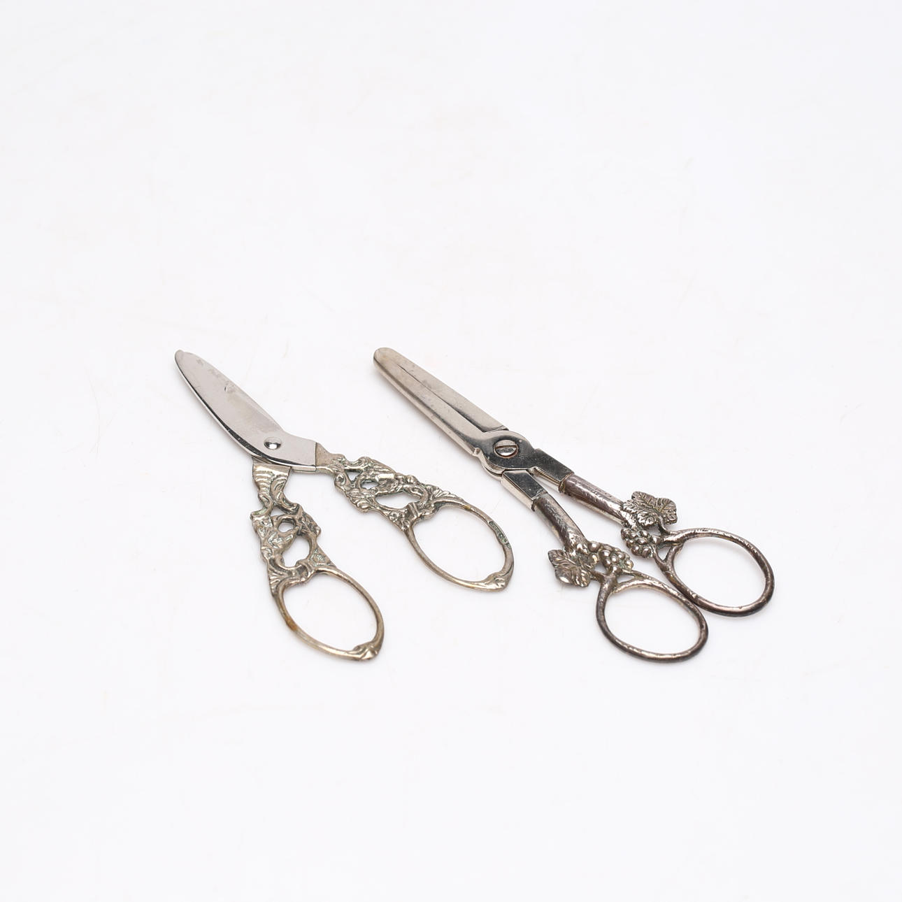 DRUESAKS, 2 stk, sølv/stål, 20. årh.