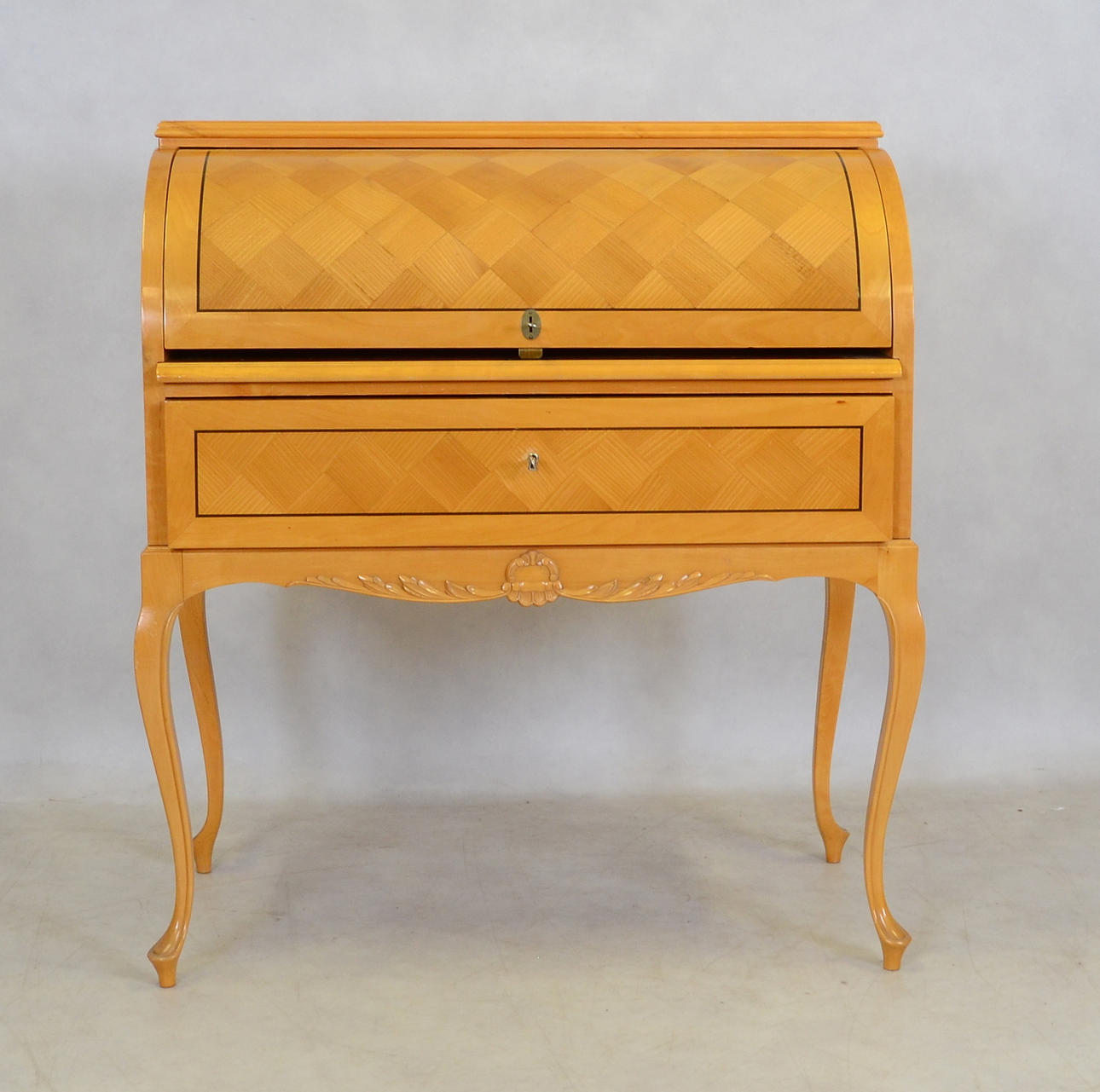 RULLKLAFFSSEKRETÄR MED SKRIVKLAFF, 1950/60-tal.