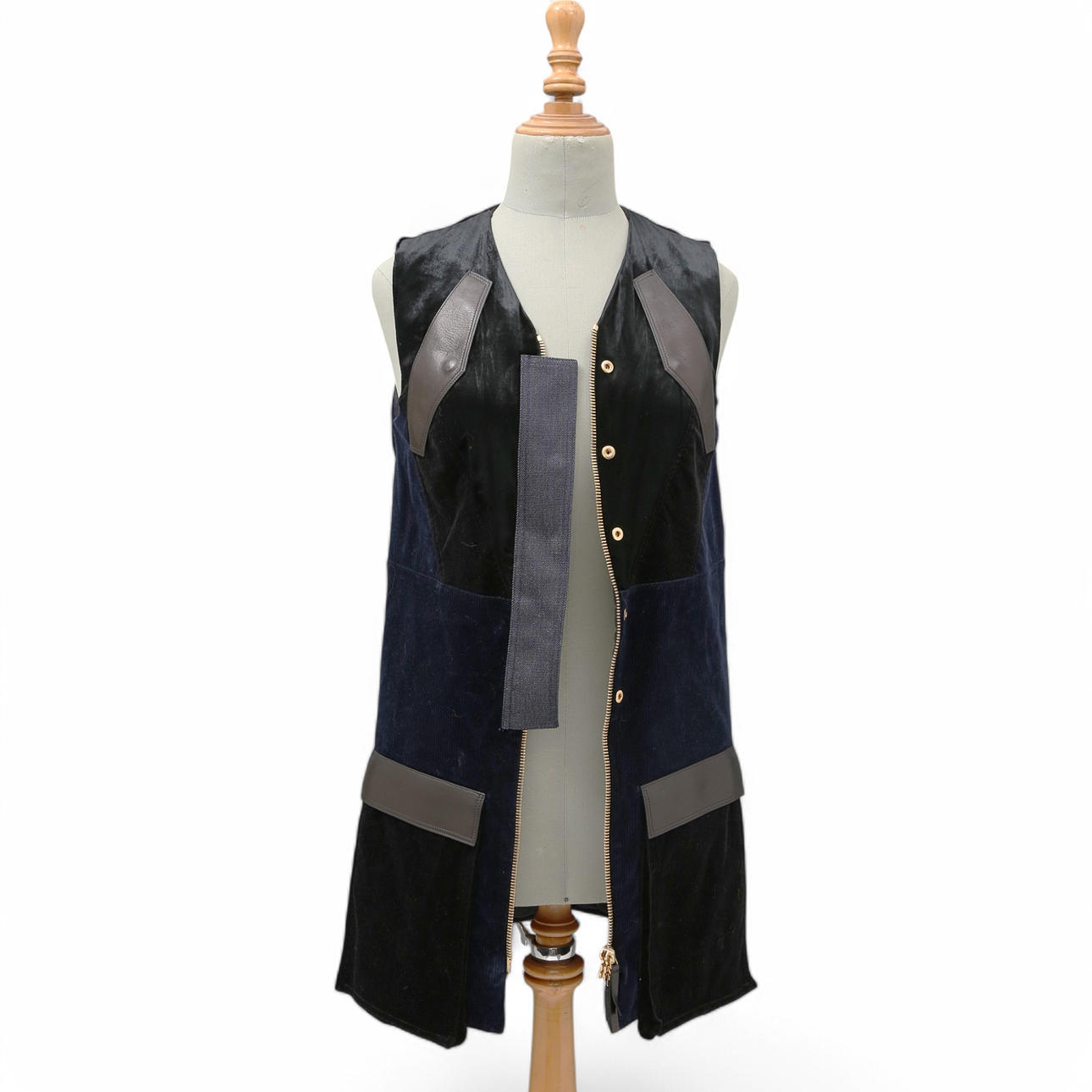 ROBERTO CAVALLI. Vestido sin mangas.