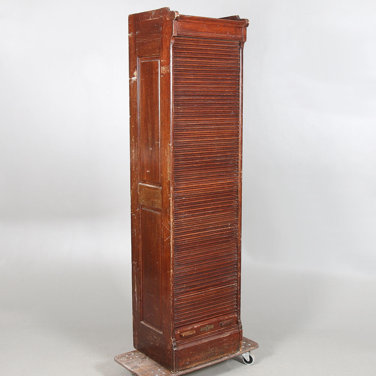 DOKUMENTSKÅP, 1900-talets början.