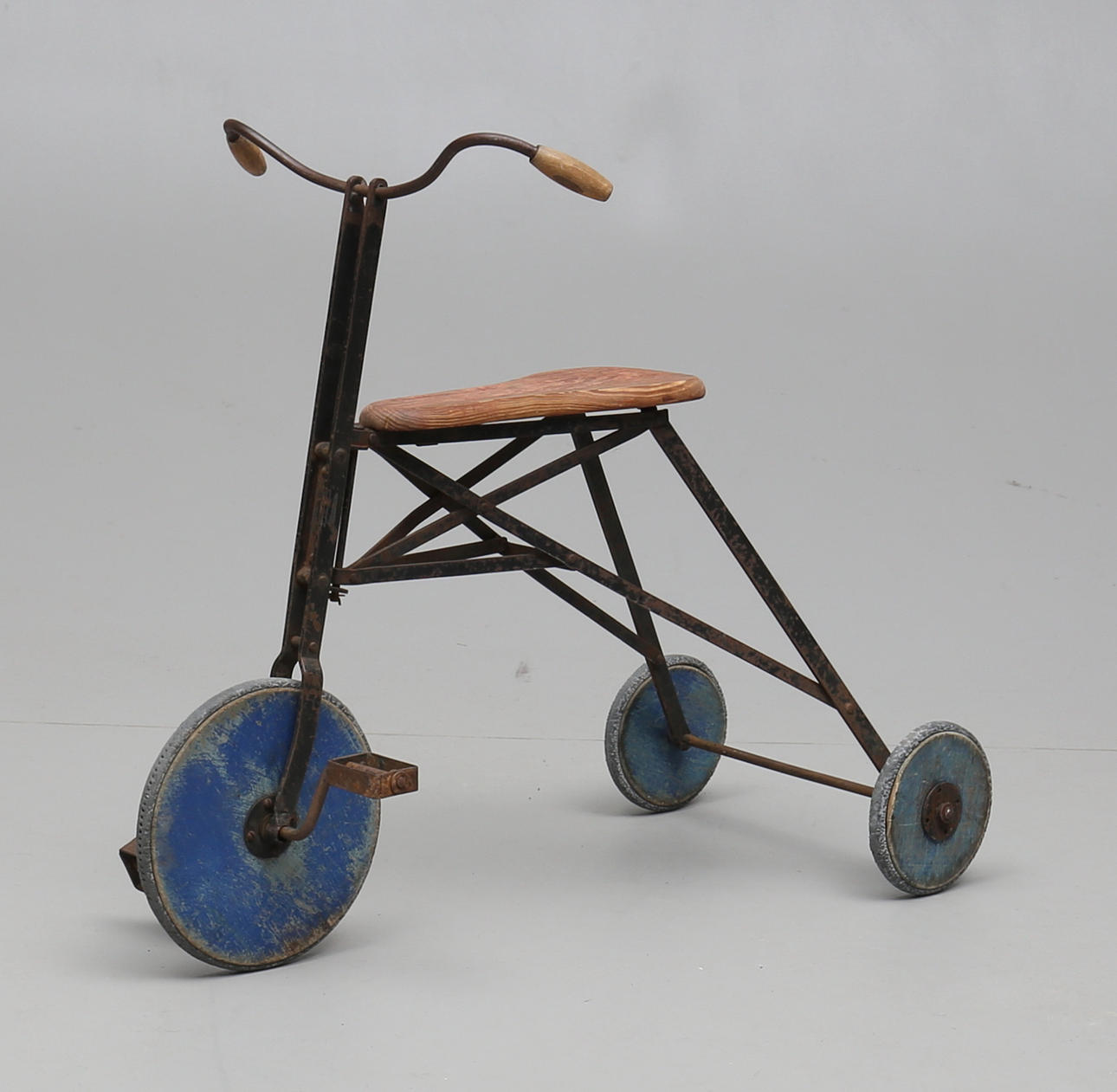 TREHJULING, för barn, 1900-talets första hälft.