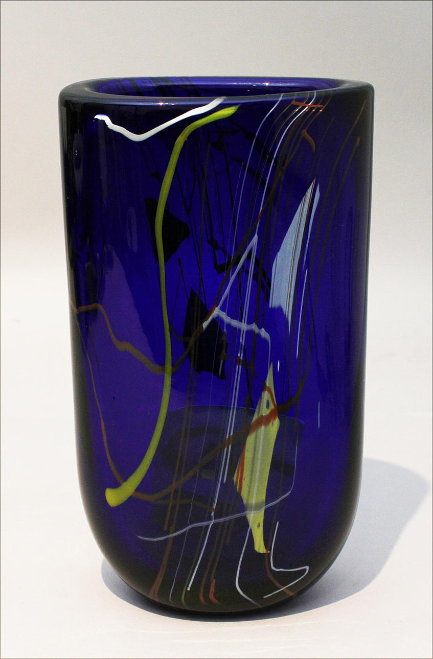 HANS BÖRNESSON. Vas i konstglas. Vas Vitreum. Signerad och daterad -93.