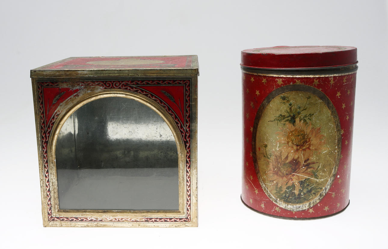 PLÅTBURKAR, 2 st, 18/1900-tal.