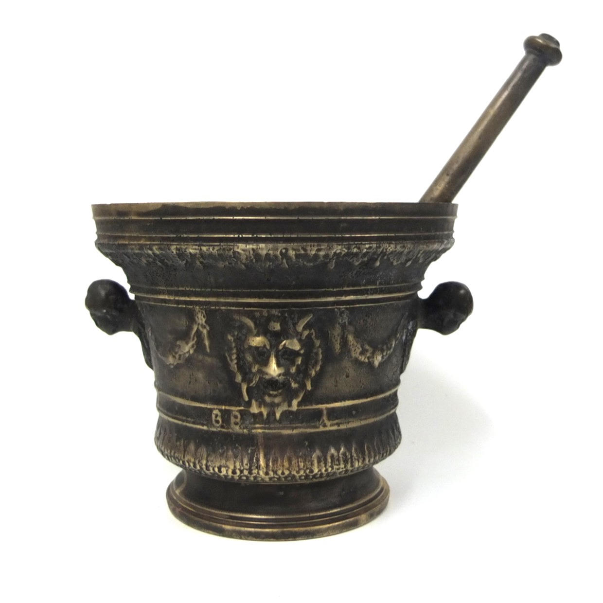 Large heavy old bronze/ brass mortar with pestle.