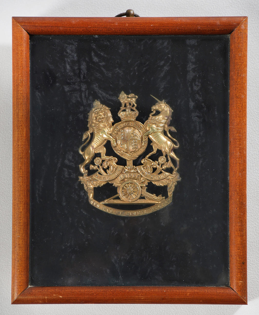 PLACA DE CASCO DE ARTILLERÍA REAL.