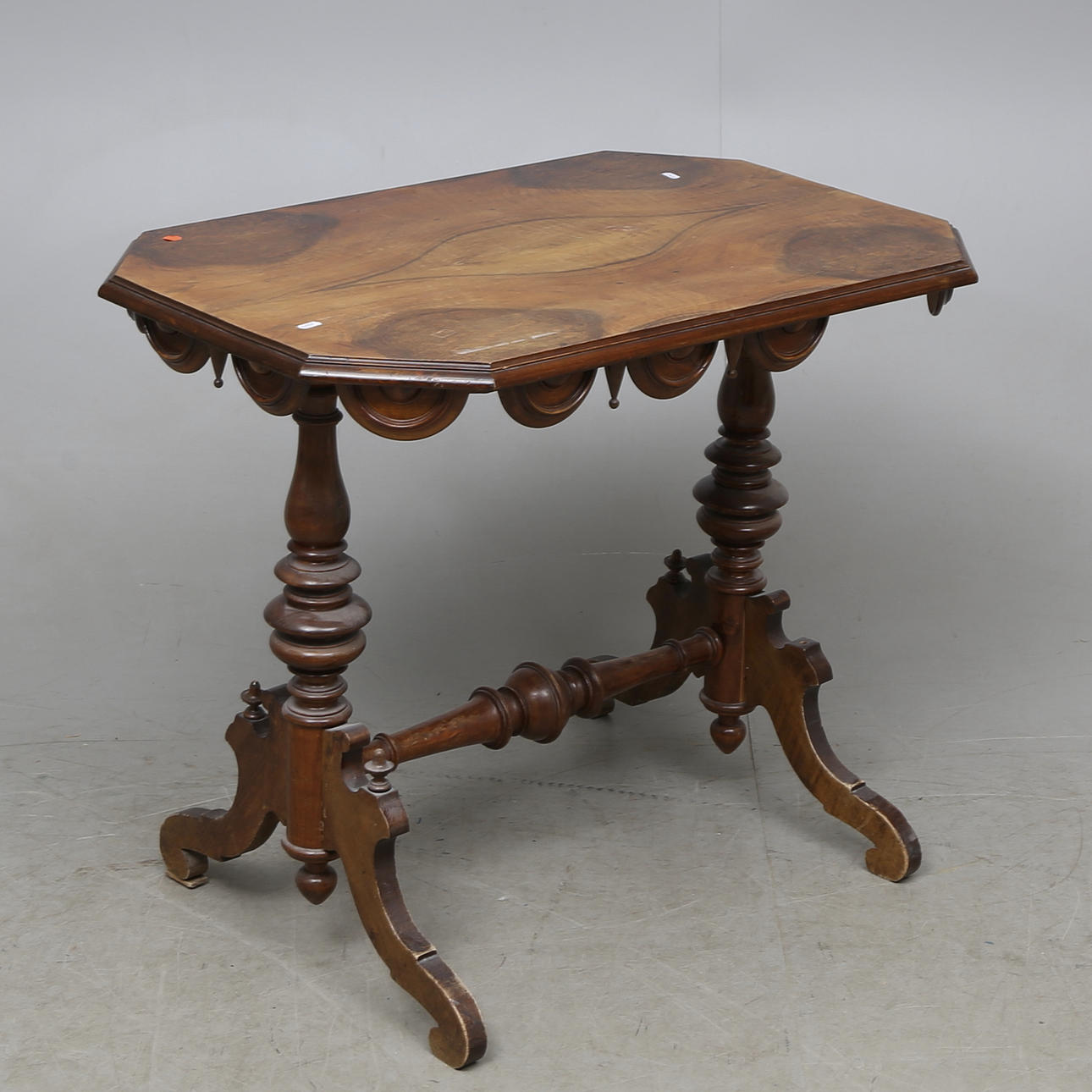 BORD, nyrenässans, sent 1800-tal.