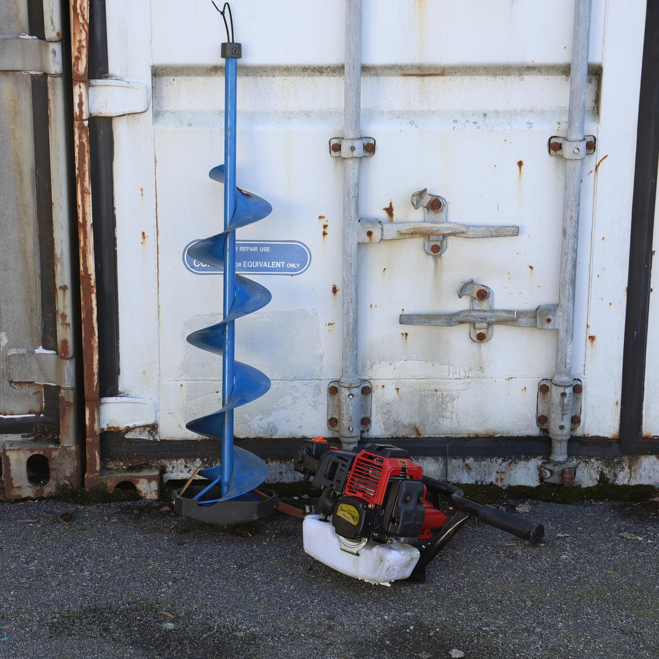 ICE DRILLMASTER GD520, accionado por motor.