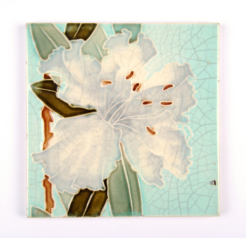 JUGENDSTILKAKEL. Floralt Art Nouveau kakel.