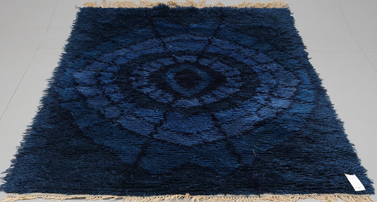 MATTA, möjligen Marianne Richter, ryateknik, 200 x 145 cm.