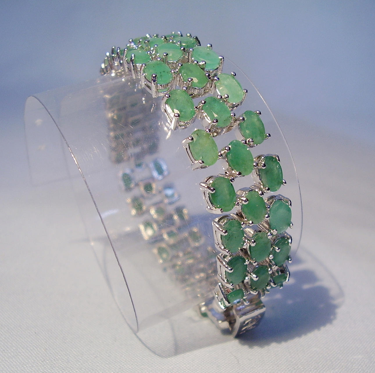 EMERALD ARMBAND 32,5 ct. silver 925.