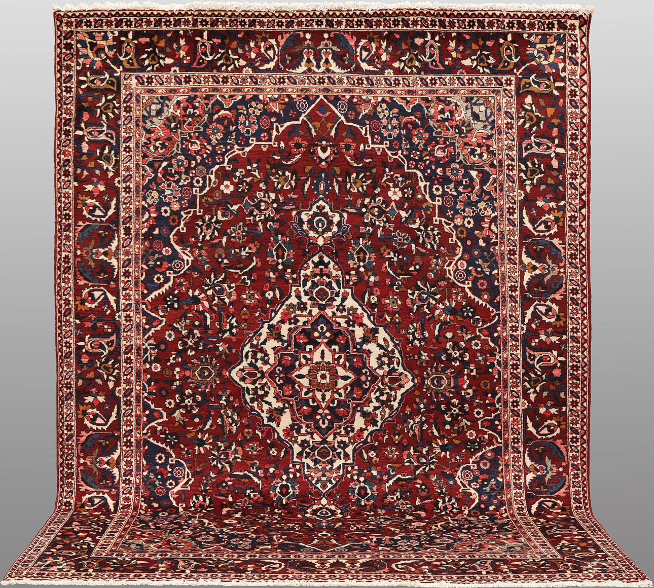 ORIENT CARPET. Baktiari, 308x211.