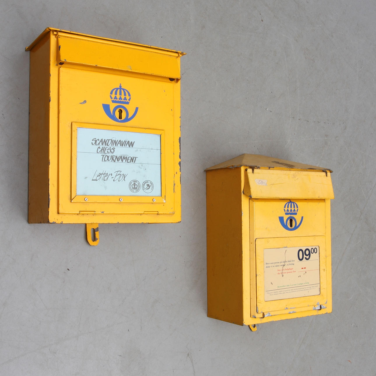 POSTBREVLÅDOR, 2 st, Postverket, 1900-talets andra hälft.