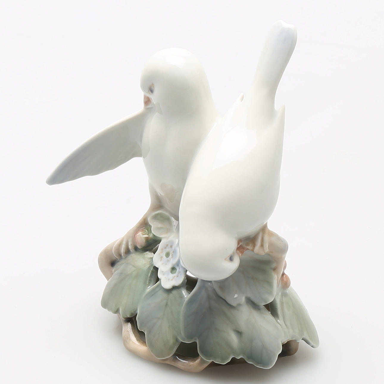 FIGURIN porslin i form av fåglar, Royal Copenhagen 1966.