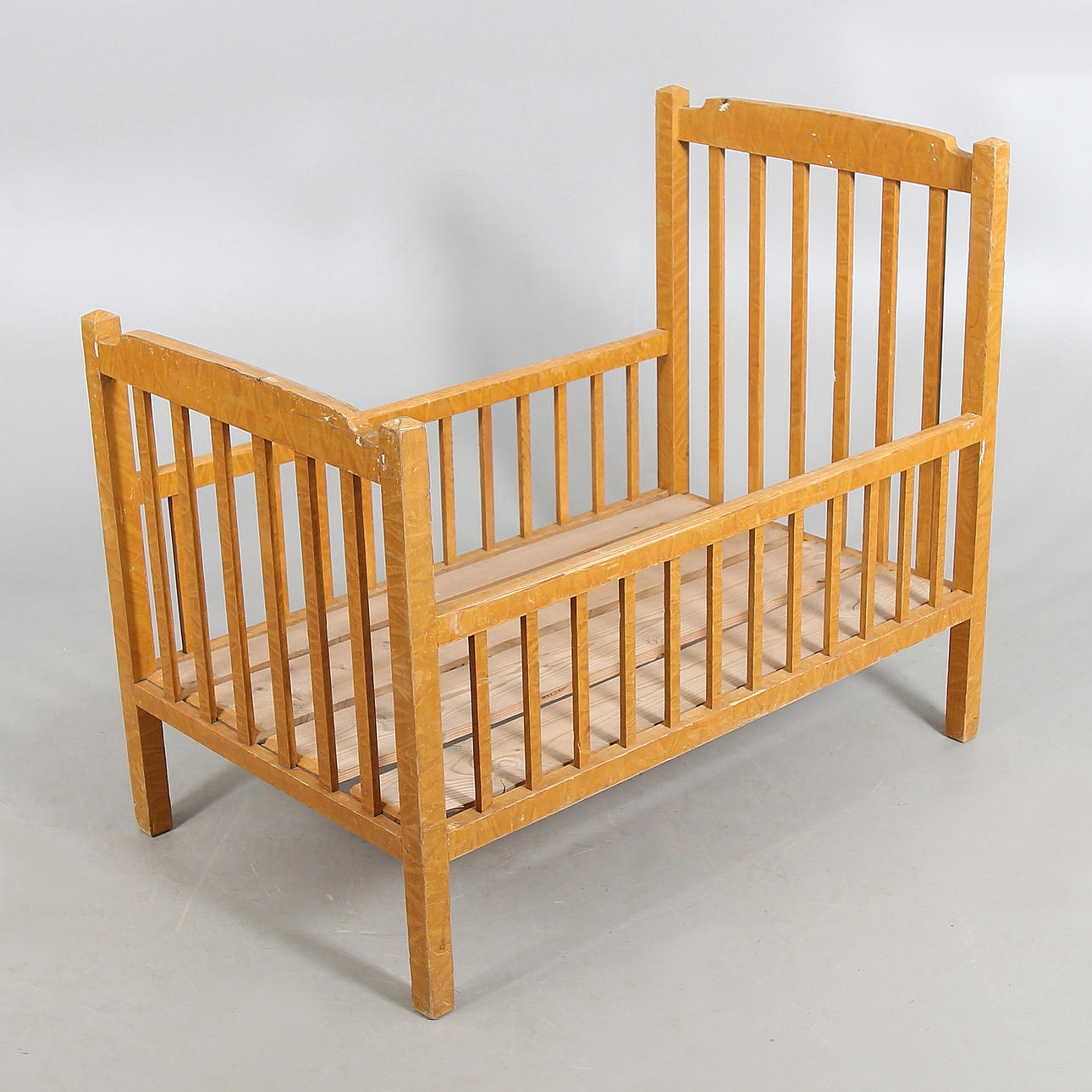 BARNSÄNG, trä, jugend, omkring sekelskiftet 18/1900.