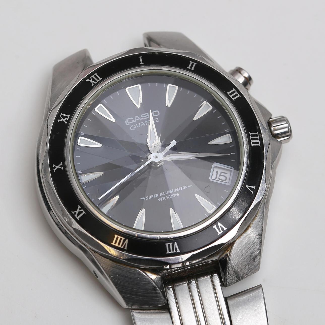 CASIO SUPER ILLUMINATOR, quartz wristwatch, 1990s.