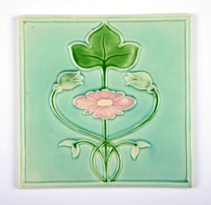 JUGENDSTILKAKEL. Art Nouveau kakel.