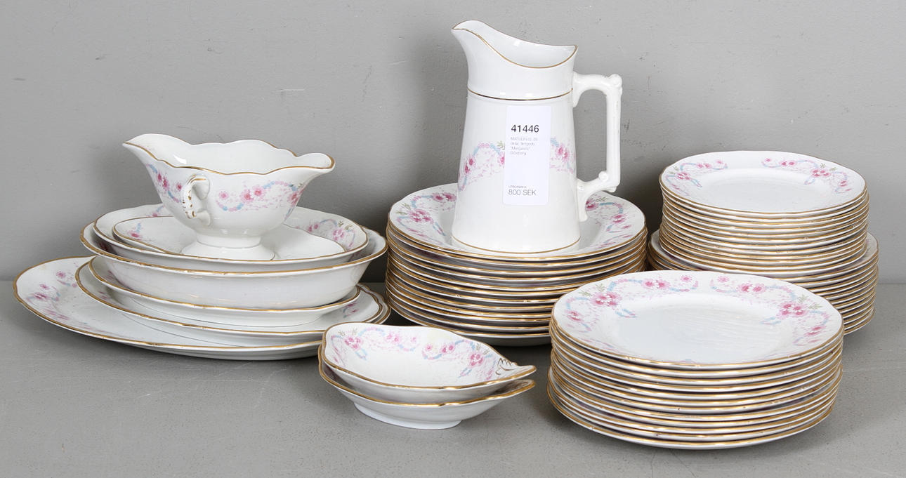 MATSERVIS, 57 delar, flintgods, "Margareta", Göteborg.