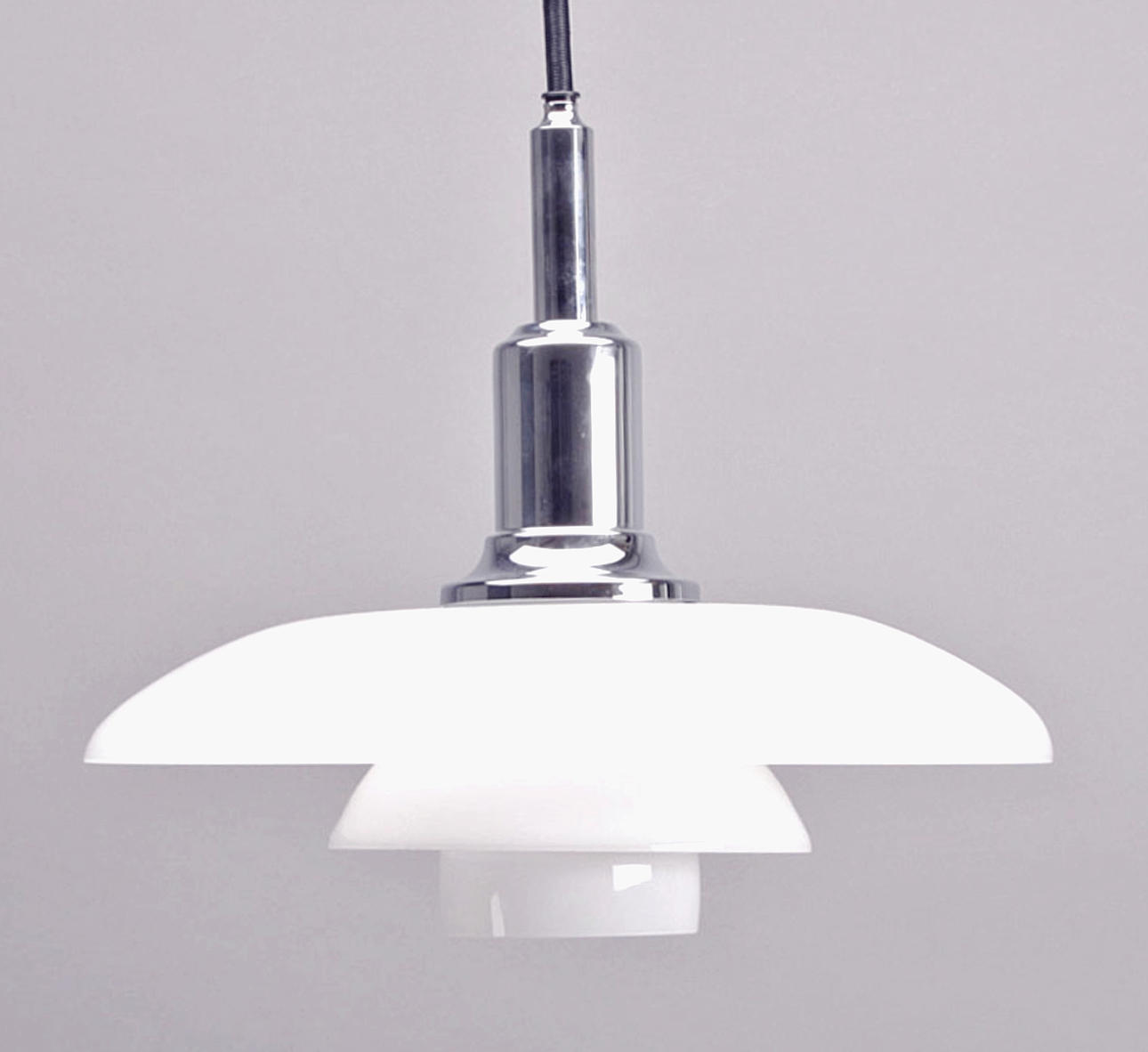 POUL HENNINGSEN. PH 3/2 PENDEL CHROME.