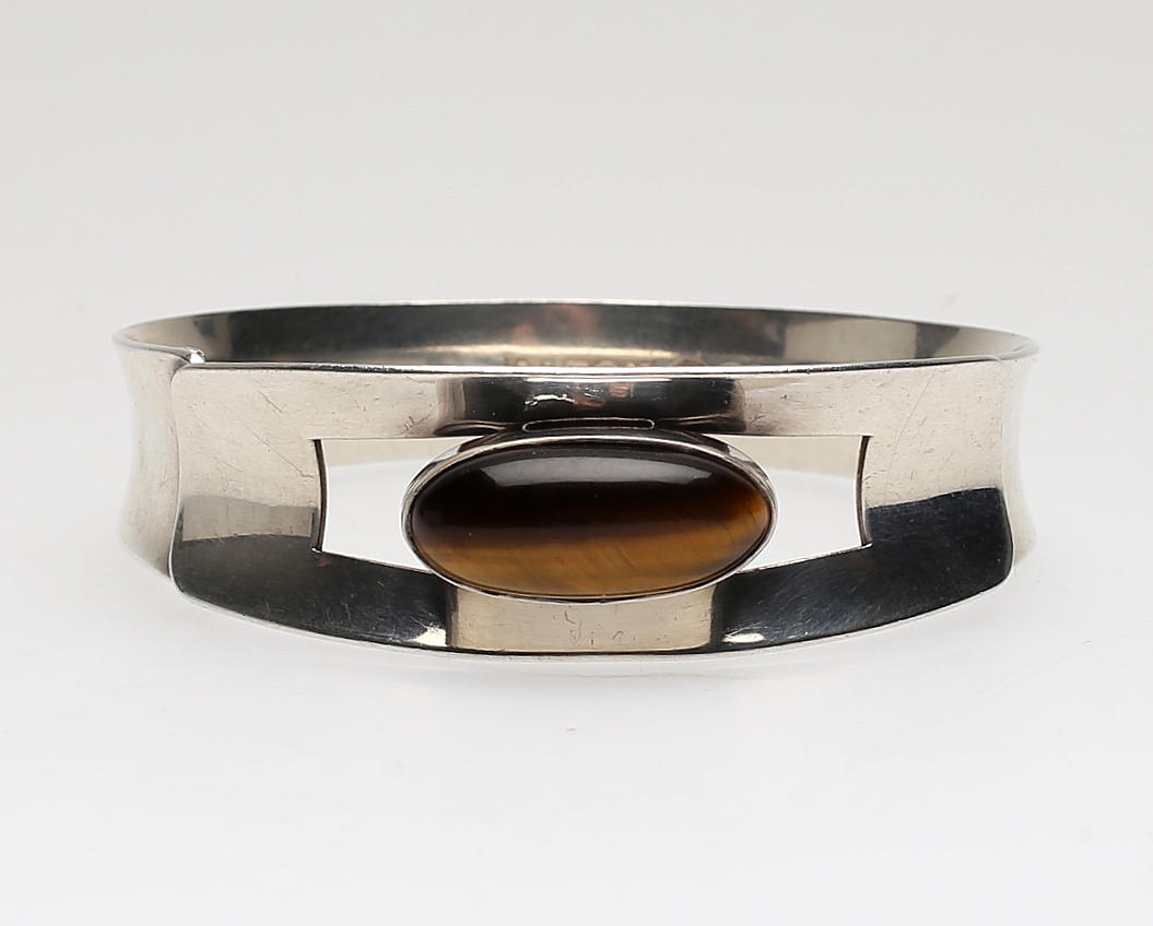 ARMBAND, silver samt tigeröga, Alton, pege, 1966.