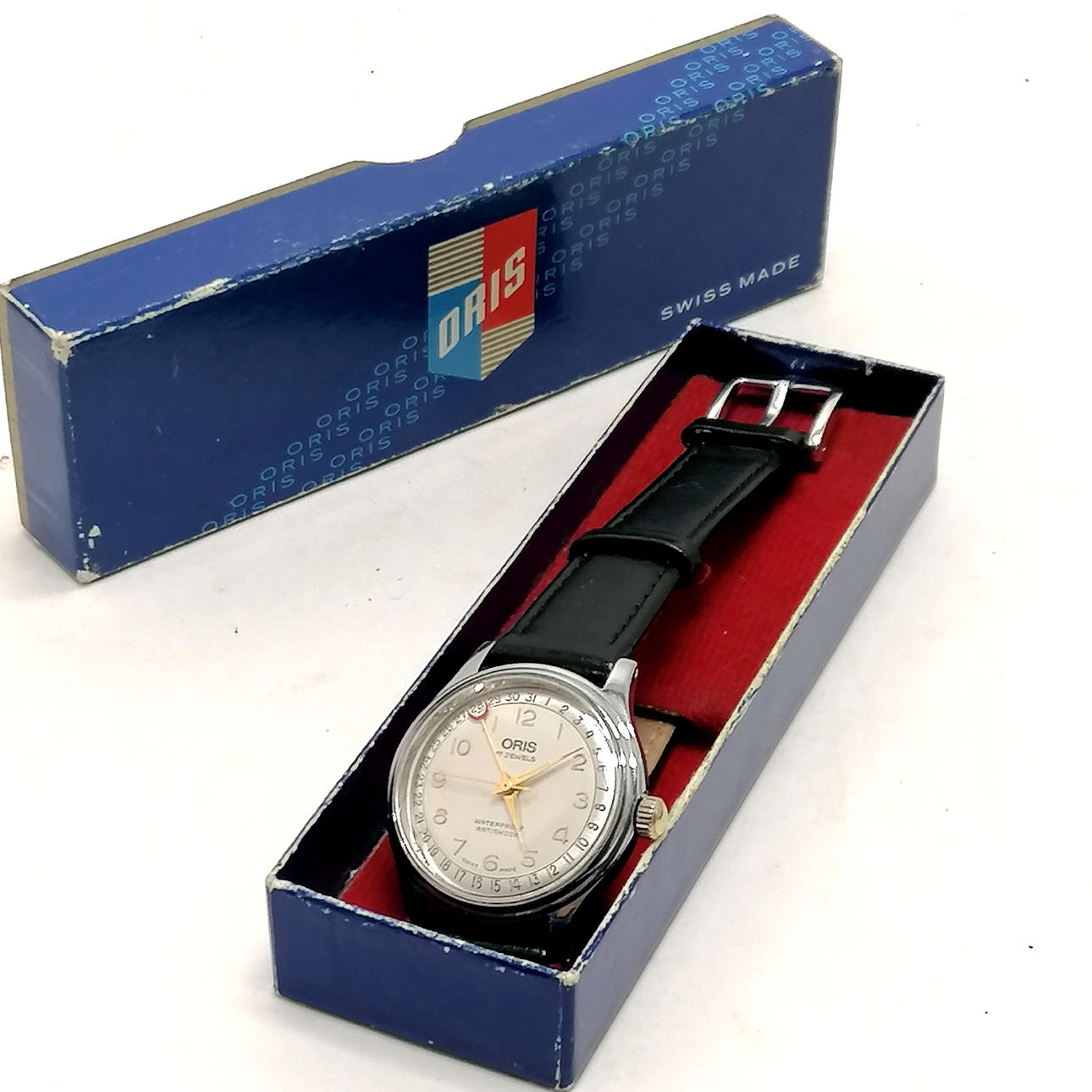 ORIS POINTER DATE #302-7285B WRISTWATCH IN ORIGINAL RETAIL BOX.