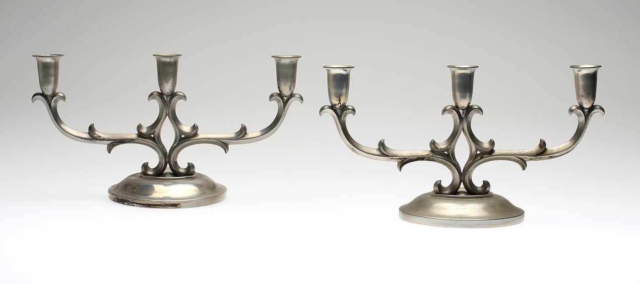 LJUSSTAKAR, ett par, J.P Svenskt Tenn, 1900-tal.