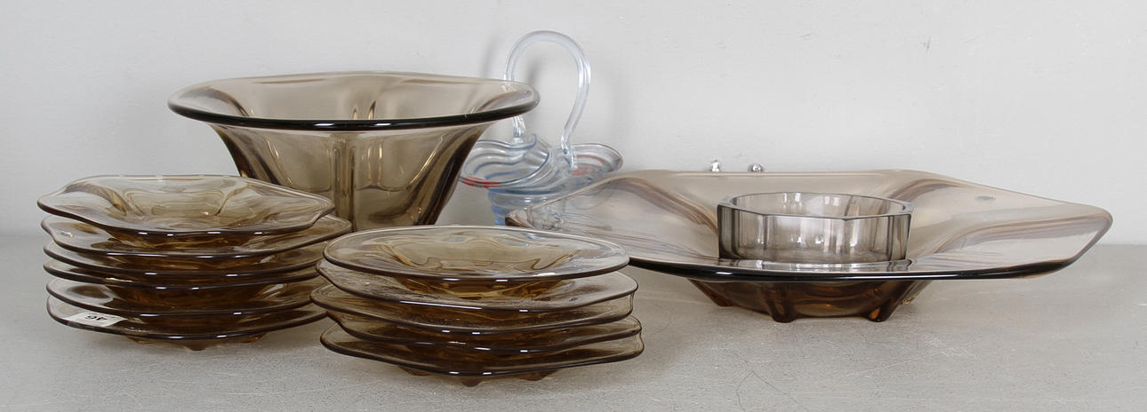 GLASFÖREMÅL, 15 delar, Eda, 1900-tal.