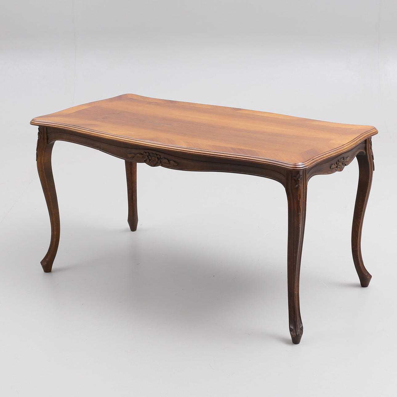 SOFFBORD, rokoko stil, 1900-talets andra hälft.