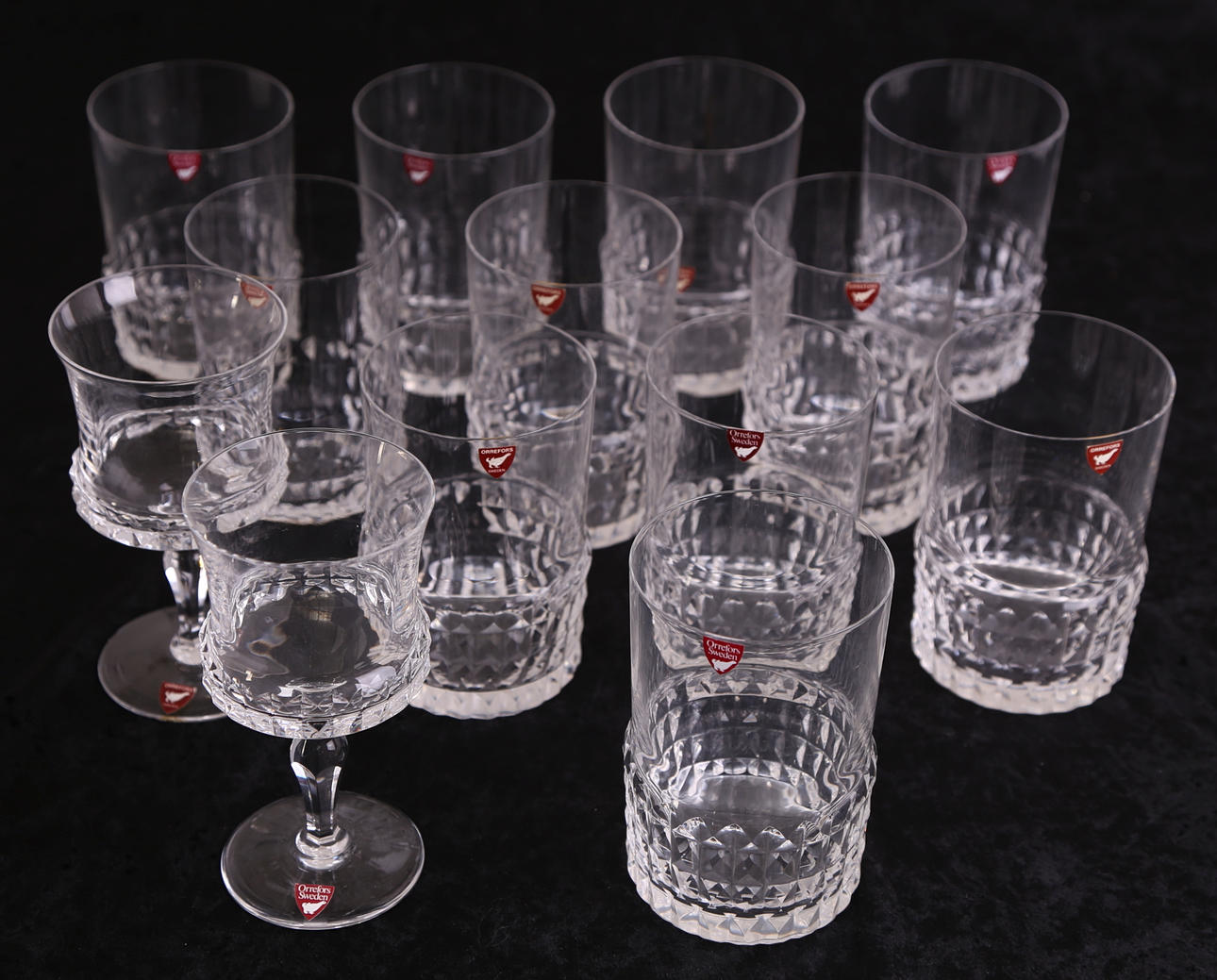 GLASSERVIS, 13 delar, Silvia - Ingeborg Lundin - Orrefors, sent 1900-tal.