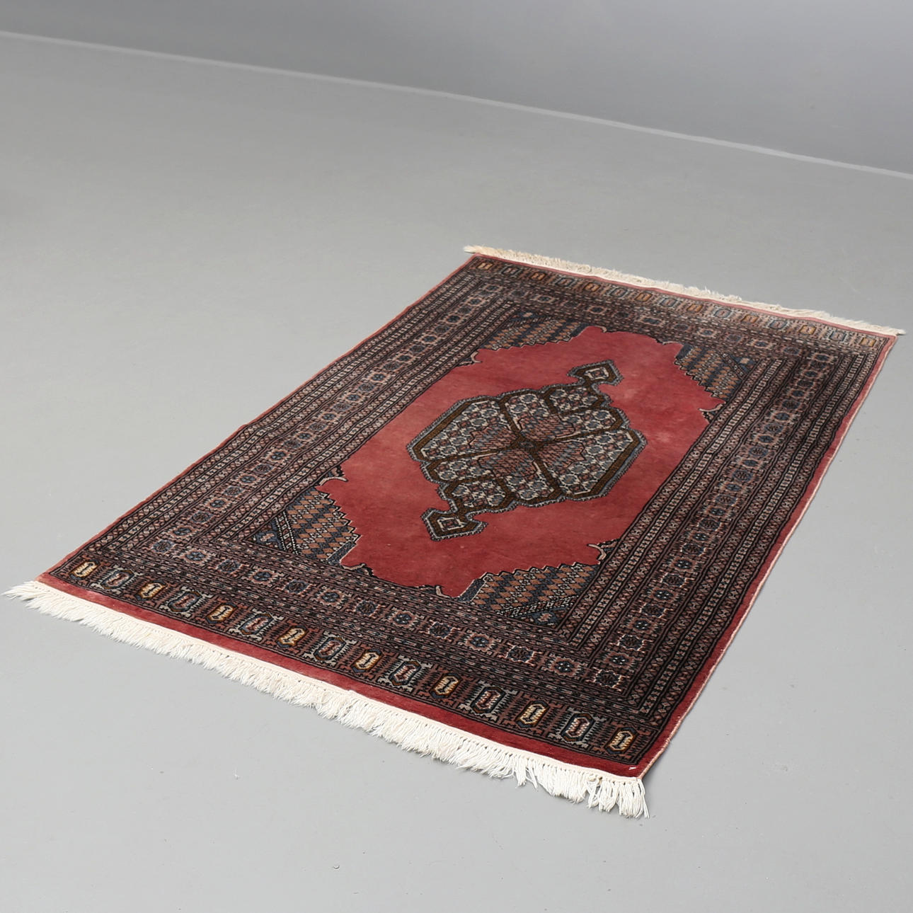 MATTA, pakistansk Karachi 120x192 cm.