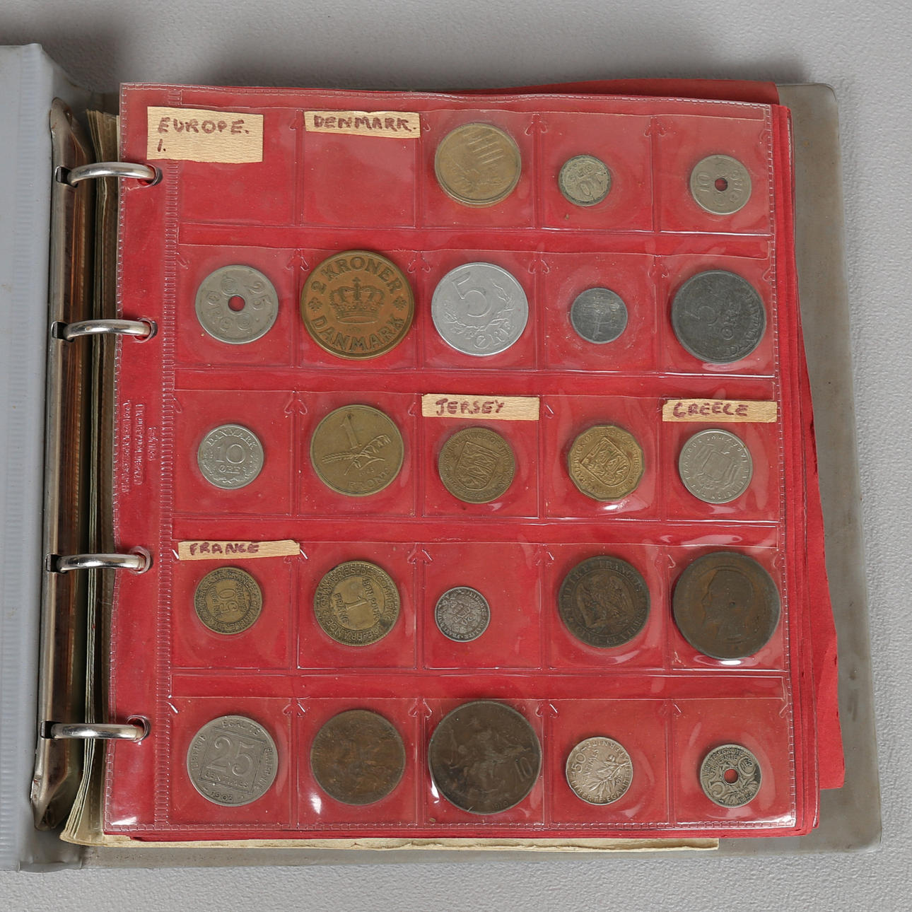 INTERESSANT MØNTALBUM.