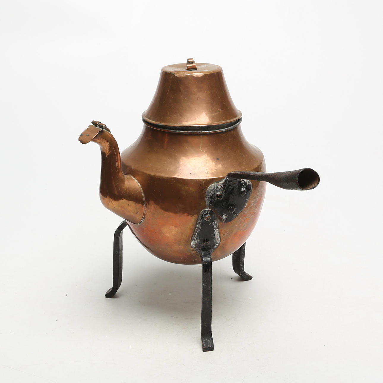 AUFLAUF, Tassen. Baumentbeinung.