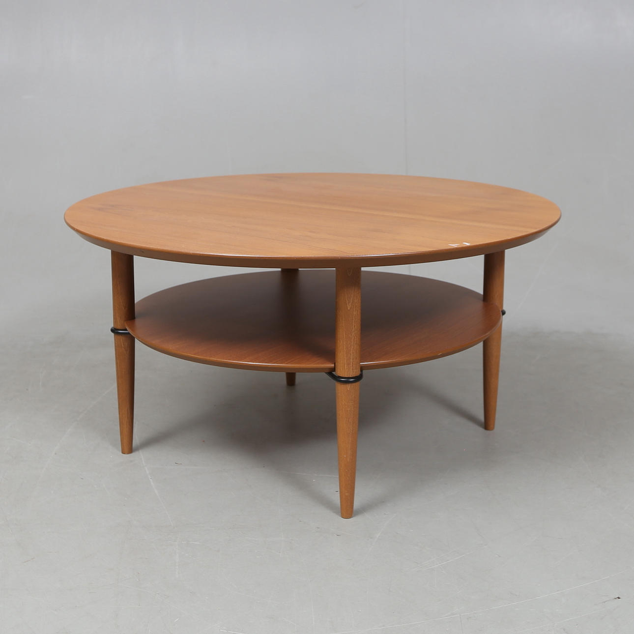 Et moderne sofabord.