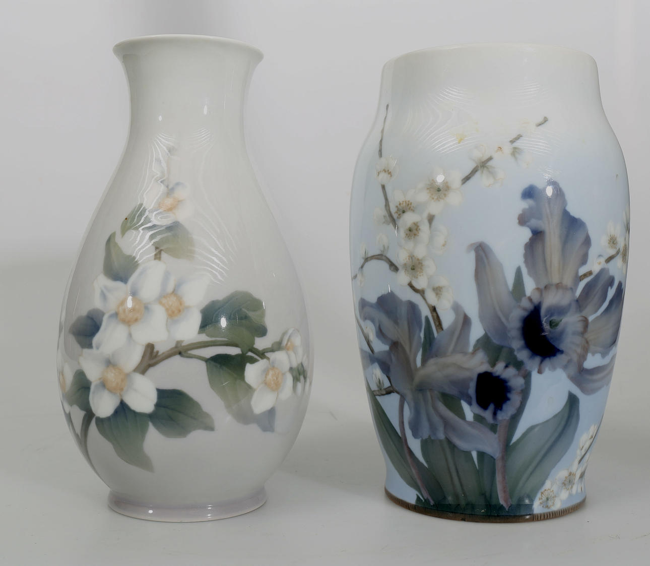 VASER, porslin, 2 stycken, Bing & Gröndahl, Danmark.