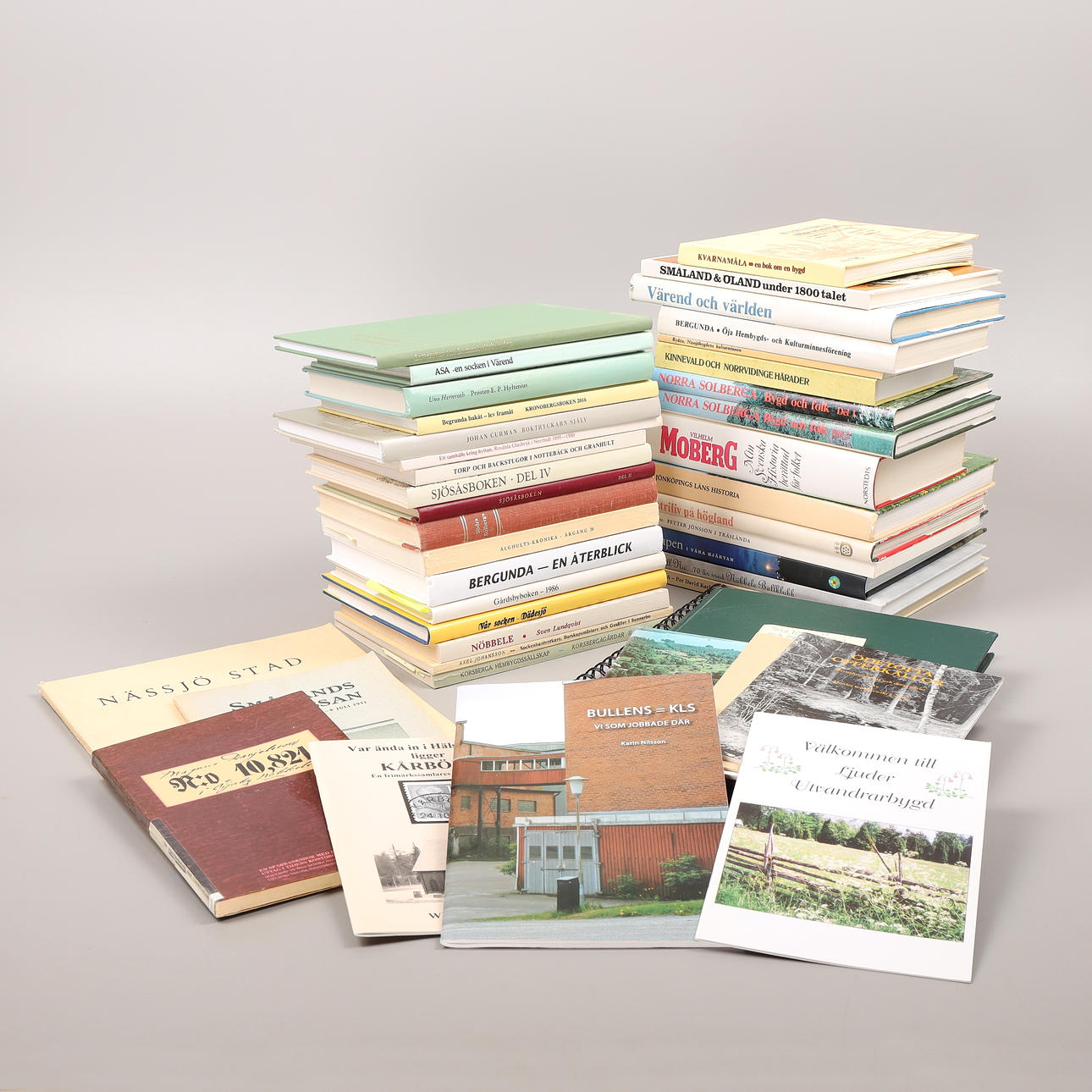 HEMBYGDSBÖCKER, 44 st, Småland, 1900-tal.