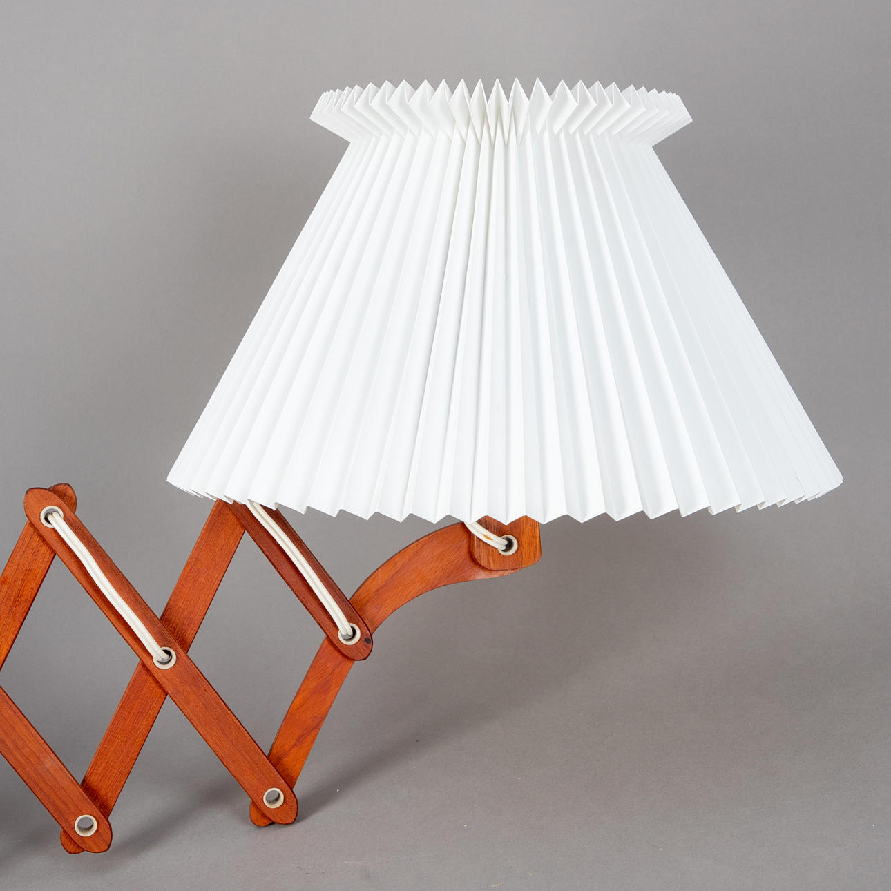 Scissor lamp/wall lamp with lampshade by LeKlint.