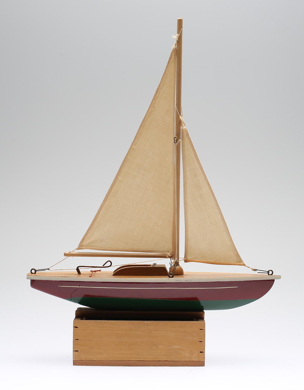 MODELLBÅT, segelbåt, 1950-tal.