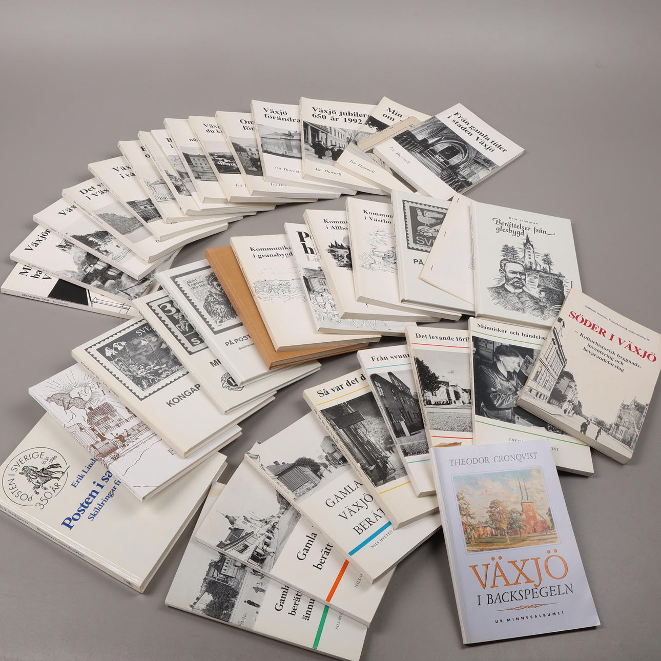 37 BOOKS ABOUT VÄXJÖ AND SMÅLAND, second half of the 20th century.