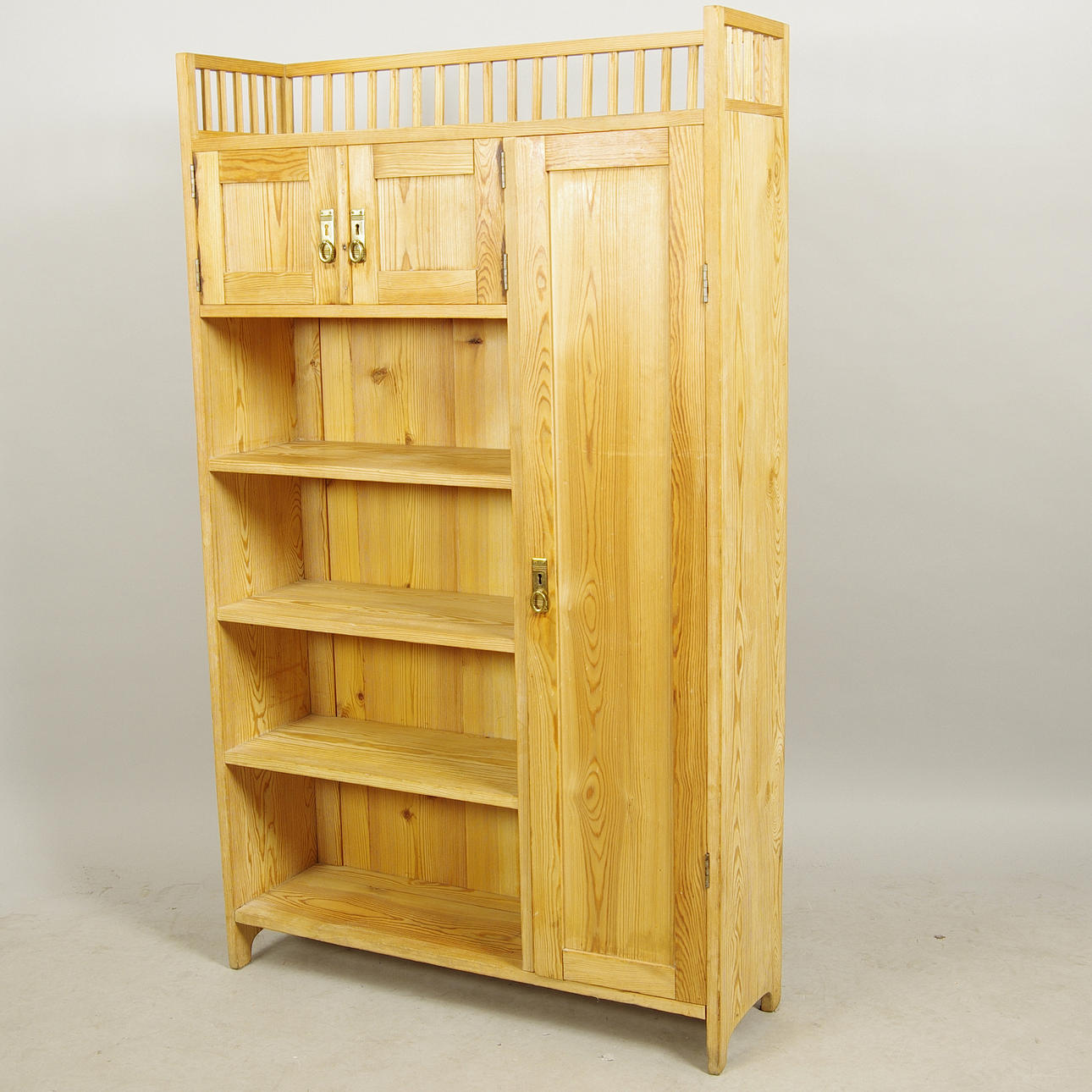 SKÅP MED HYLLOR, fur, jugend.