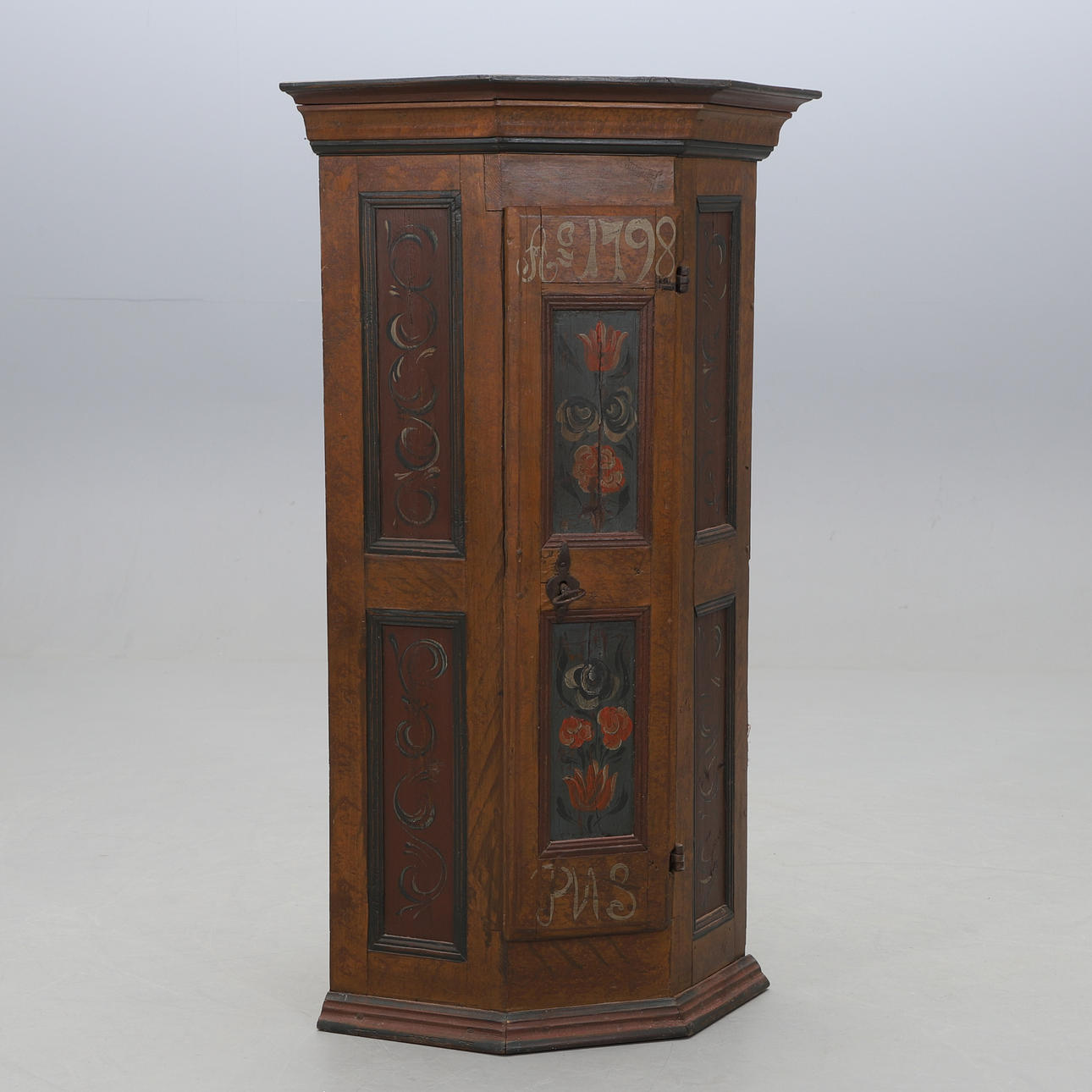 KULMAKAAPPI, maalattu, päiväys 1798.