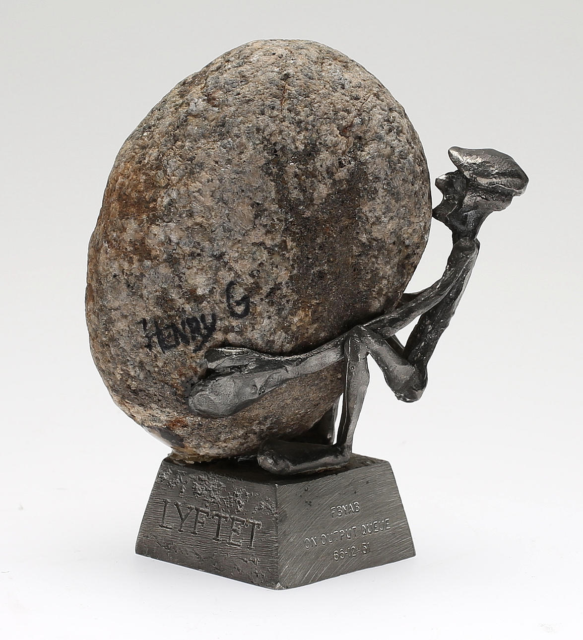 HENRY GUSTAFSSON. Skulptur, "Lyftet", sten och tenn, signerad, Vimmerby.