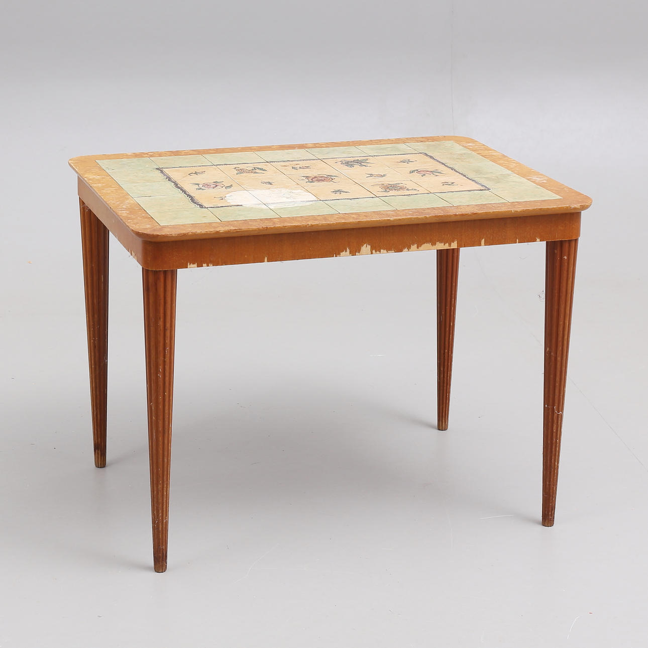 TISCH MIT FLIESEN, Gabriel Burmeister.