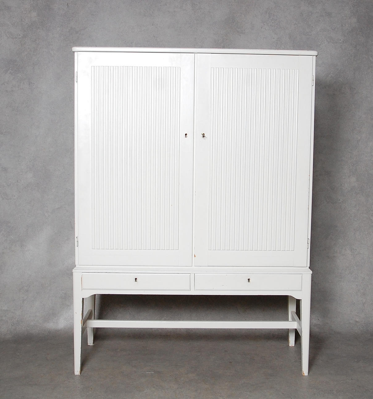 SKÅP, Carl Malmsten stil, Svensk furu.